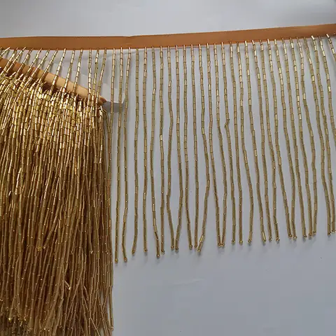 8 best sales röd tofs - №2