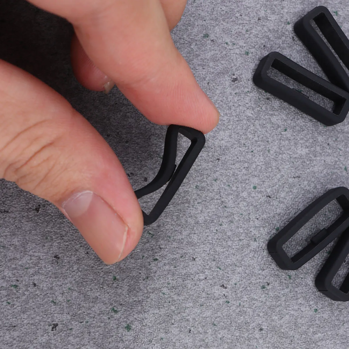 5Pcs Watch Strap Loop Silicone Ring Flexible Sturdy Replacement Band Holder for Black Inner Diameter 22Mm