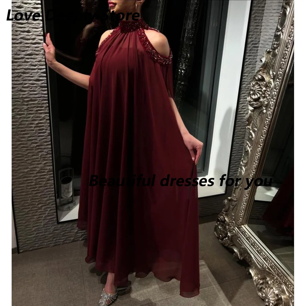 Burgunderrotes Abendkleid, maßgeschneidert, Stehkragen, schulterfrei, knöchellang, A-Linie, Abendkleid, elegante Falten, Chiffon-Midikleider