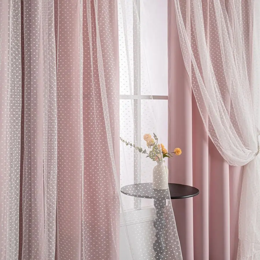 Pink Blackout Curta…