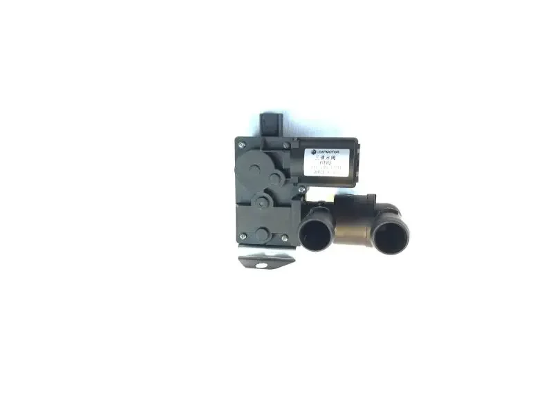 Electric vehicle three-way valve water valve