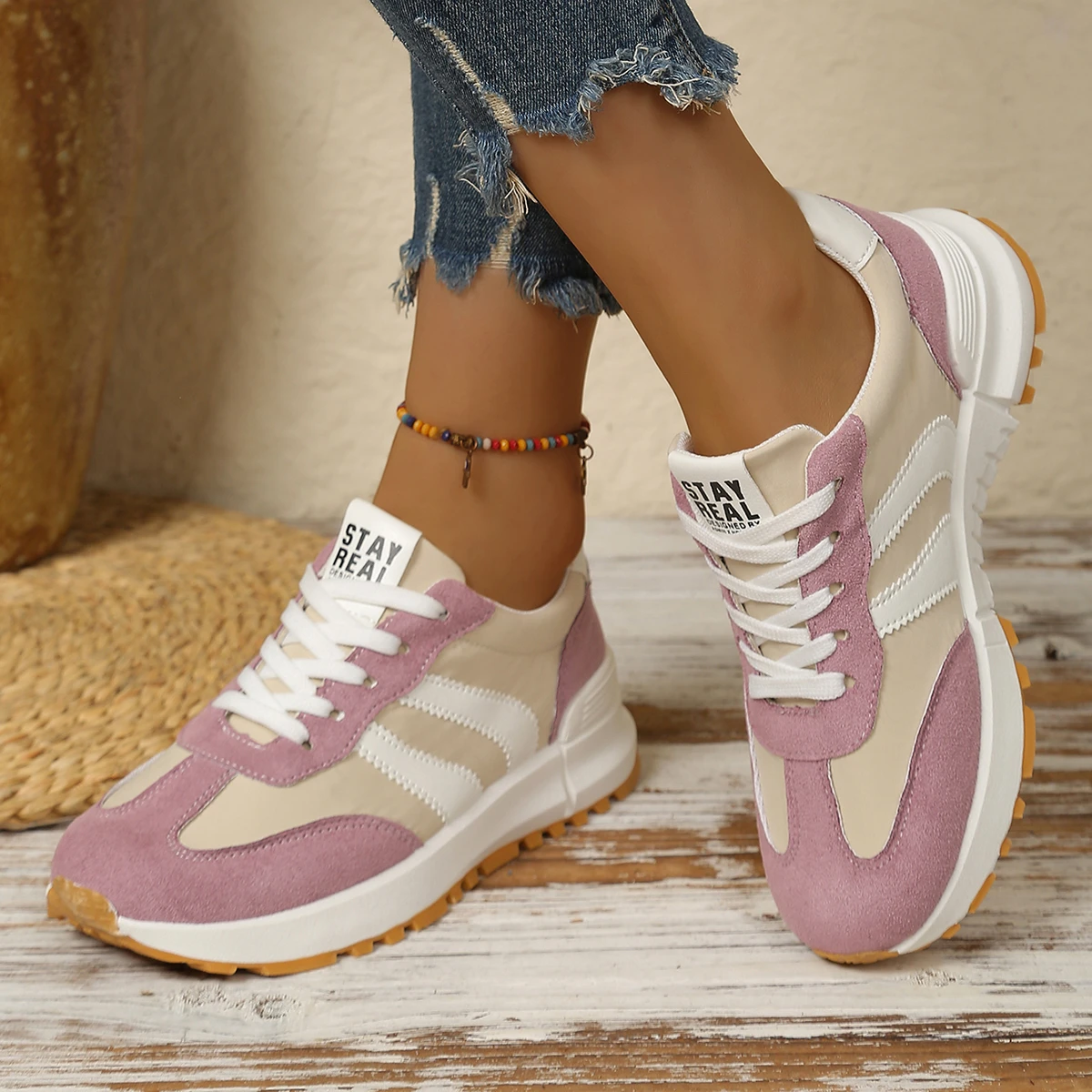

*Spring and Autumn New Round Toe Comfortable Casual Sports Shoes Fashionable Sexy Lace Up Hot Selling Walking Shoes for Women