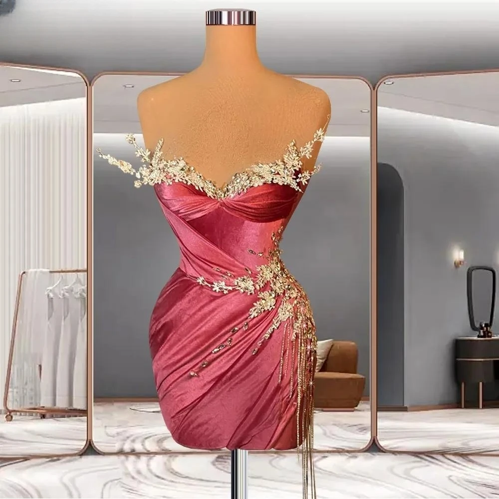 

Коктейльные платья цвета фуксии Оболочка Милая Короткие мини-аппликации из бисера Платья для выпускного вечера Haute Couture по индивидуальному заказу