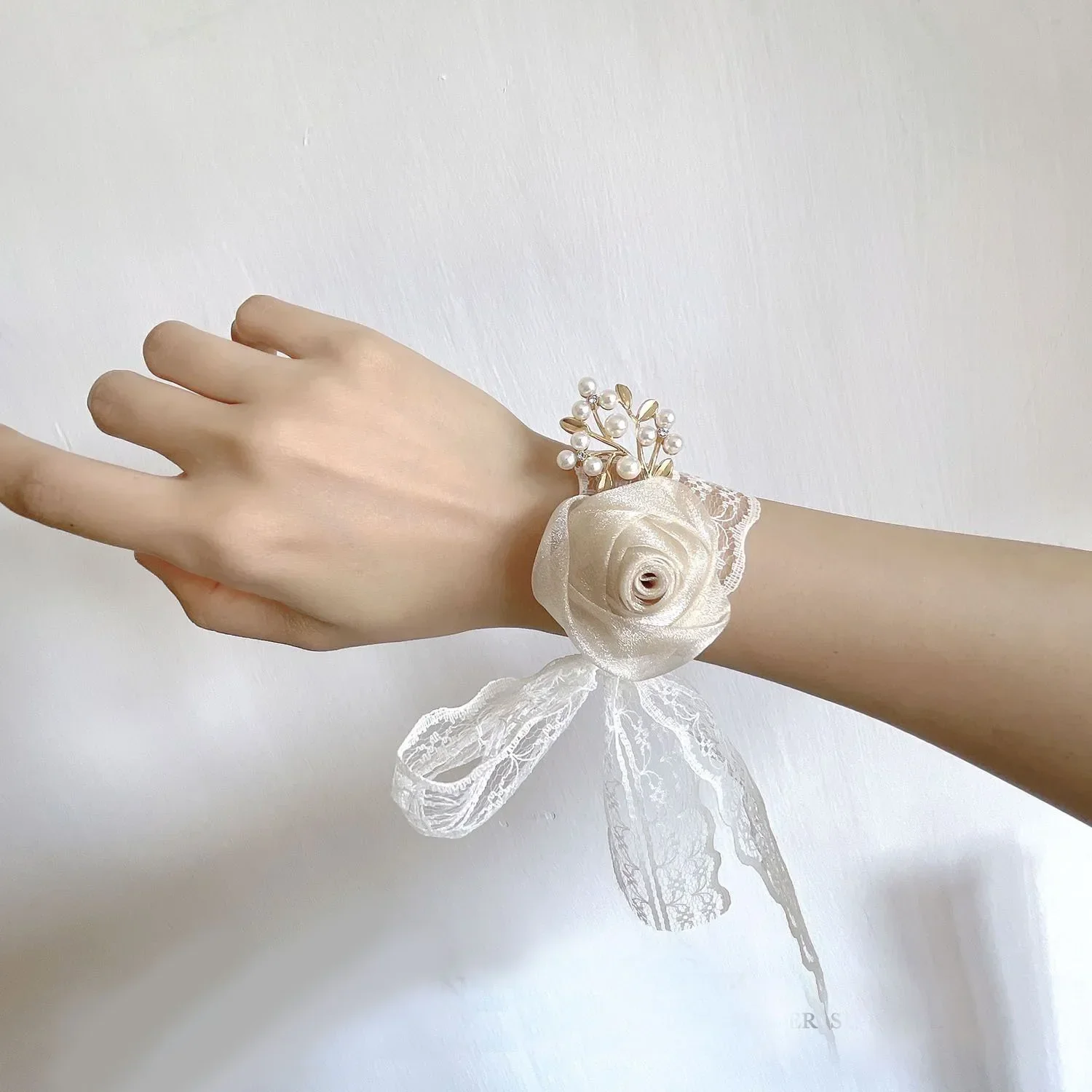 Wrist Flower Bridesmaid Wedding Bride Wedding Superior Sense of Beautiful White Super Fairy Hand Flower Bracelet Flower Sisters