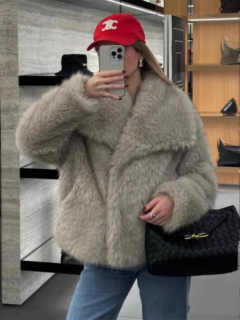 2024 Winter New Fashion Gradient Fluffy Fur Coat Women High Street Luxury Big Fur Collar Faux Fox Fur Jacket Female Overcoats