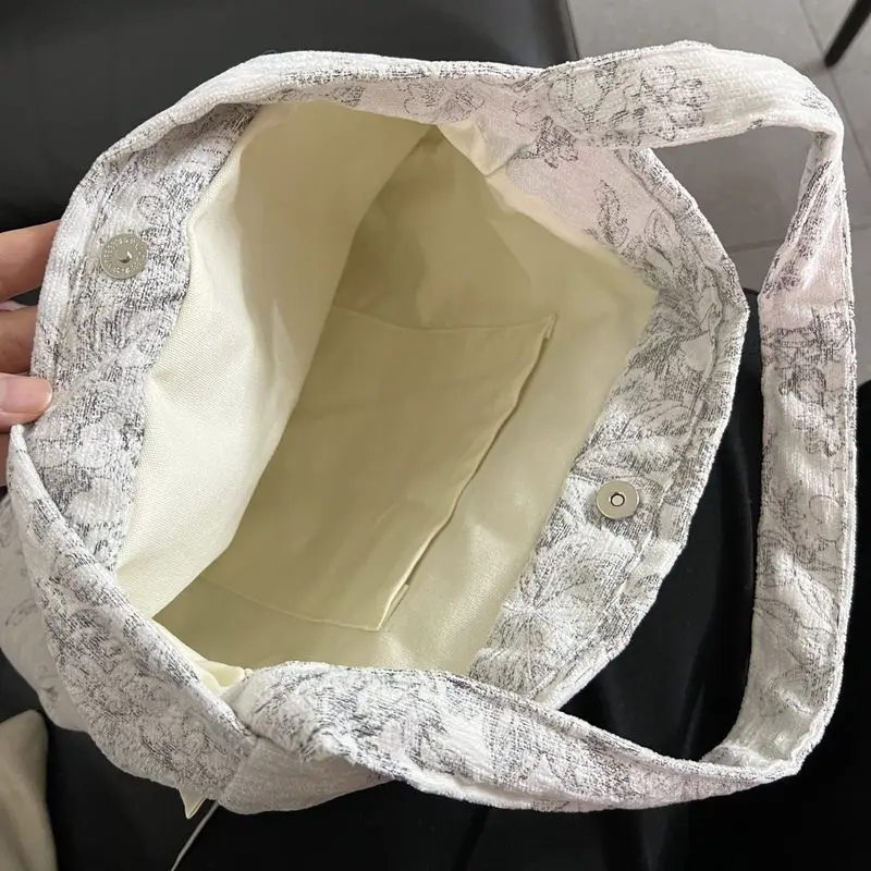 

Новая китайская холщовая сумка White Baund Sketch Flower Snow Niels, женская сумка подмышки, художественная большая сумка для ежедневного использования