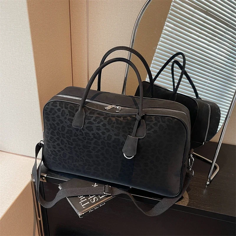 

Super Cool Large Capacity Hot Trendy PU Shoulder & Crossbody Bags High Quality Fashion Versatile Travel Bags for Women 2025 New