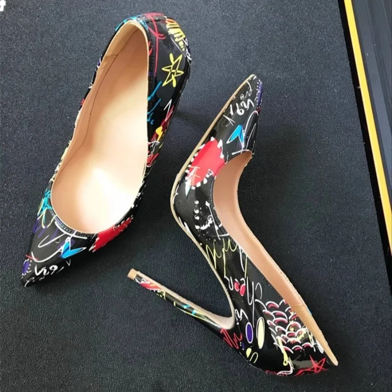 

2025 Spring New Women's High Heels Pointed Toe Stiletto Shallow Graffiti Style Street Trend Party Ladies Large Size Single Shoes