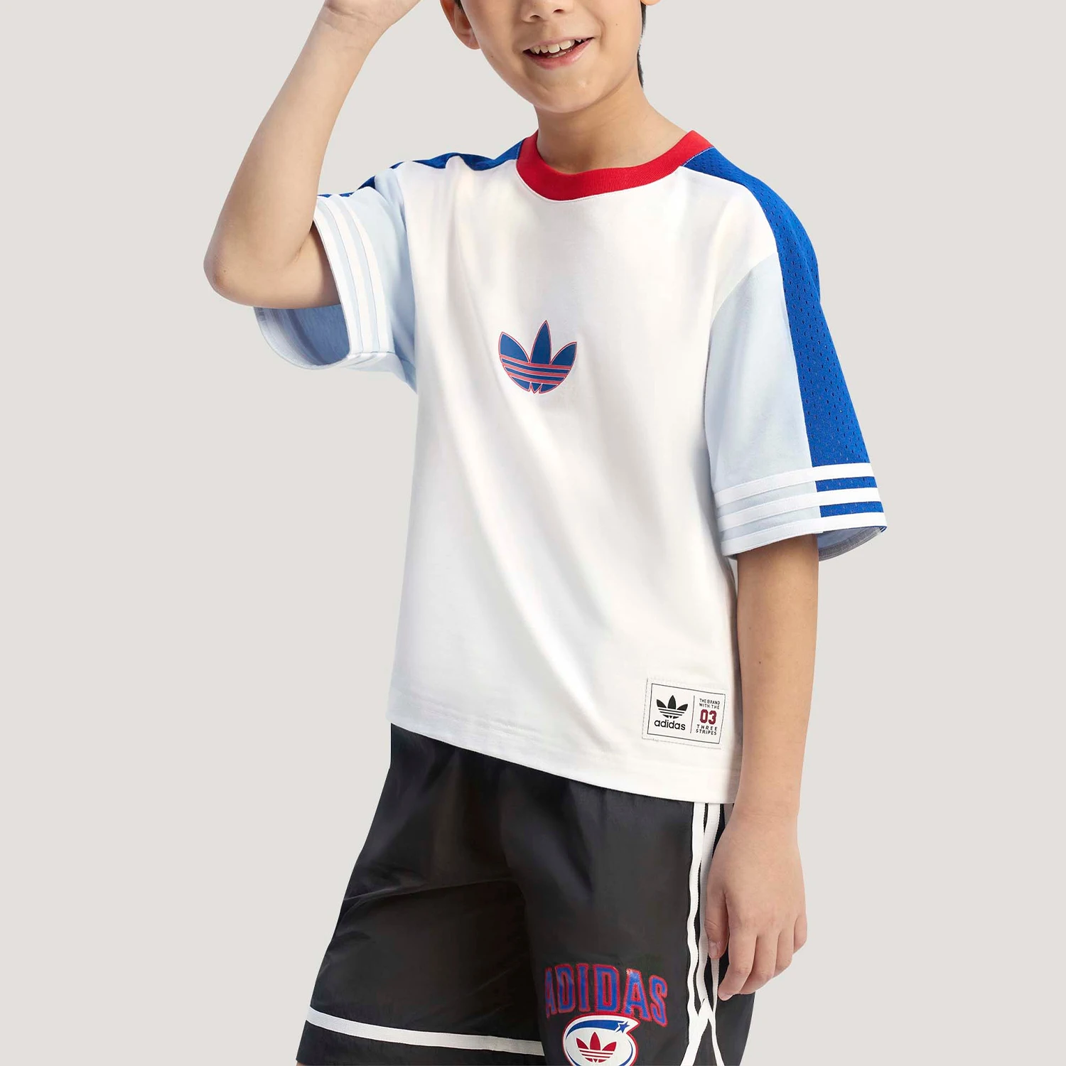 Adidas Genuine Clover T-shirt décontracté à manches courtes pour enfants, ample et tendance, respectueux de la peau, KW2273