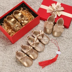 Niedlichen Frühling Neugeborenen goldene Babys chuhe rutsch feste Stoff unten Mädchen Schuhe elegant atmungsaktiv lässig Baby erste Wanderschuhe 0-18 m