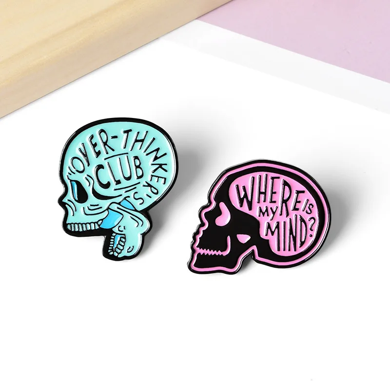 أين عقلي؟ المينا دبابيس مخصصة التفكير الجمجمة دبابيس التلبيب دبوس حقيبة قميص الهيكل العظمي شارة الفكاهة مجوهرات هدية للأصدقاء #1