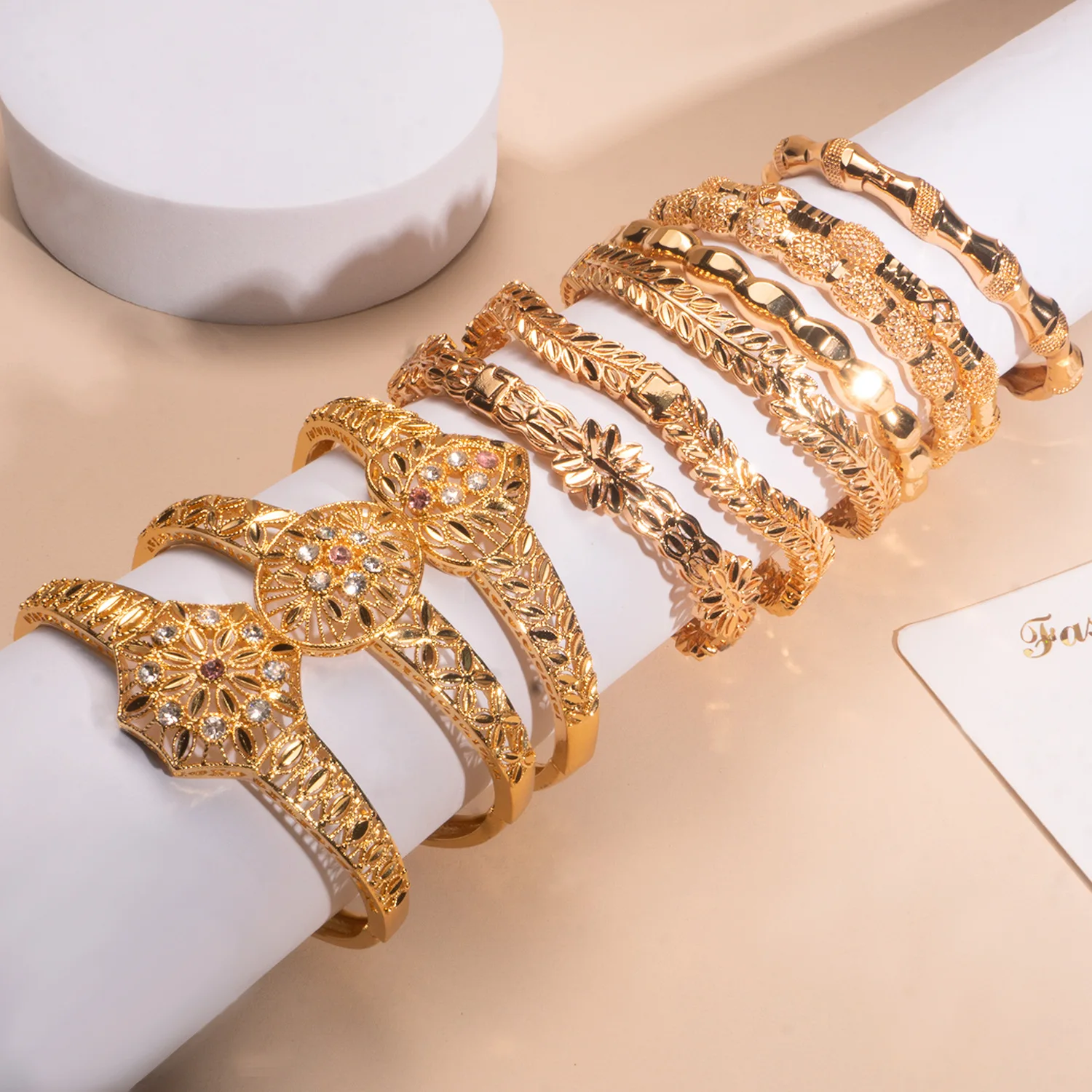 Middle East Dubai bracelet sand gold copper gold plated bride Saudi Arabia hollow carved beauty bracelet does not fade jewelry