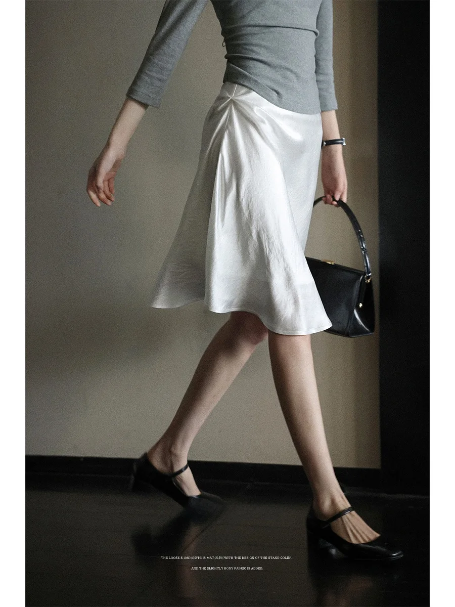 

Lalaglow Half-length Gown with Fish-tail Design in High-acetate Content Draped Style French Style Mid-waist Standard Fit