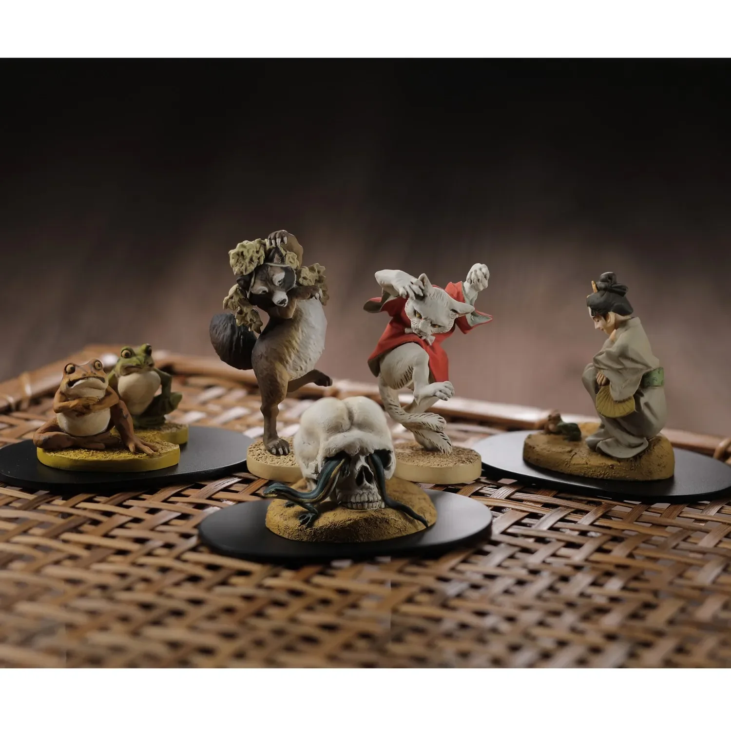 Modèle d'échelle d'oeuf torsadé, NamRob Mimicry, figurine japonaise, raton laveur d'action, art féminin, collection de bureau