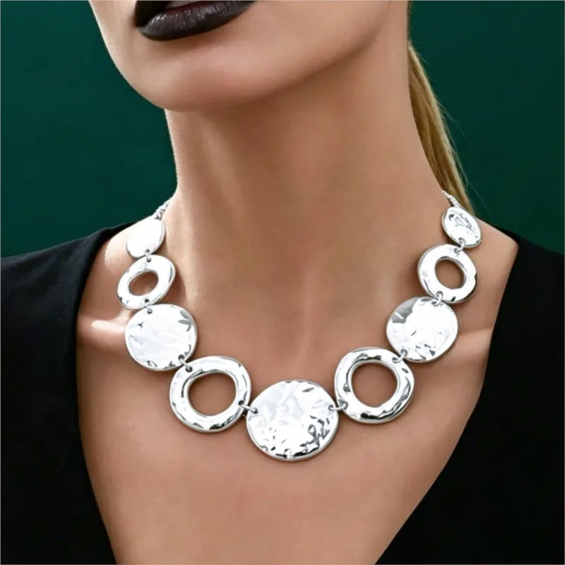 Modische Übertriebene Minimalistische Hohle Kreis Geometrische Halskette für Frauen Einzigartiger Punk-Stil Halskette Party-Schmuck Geschenke – Detail 2