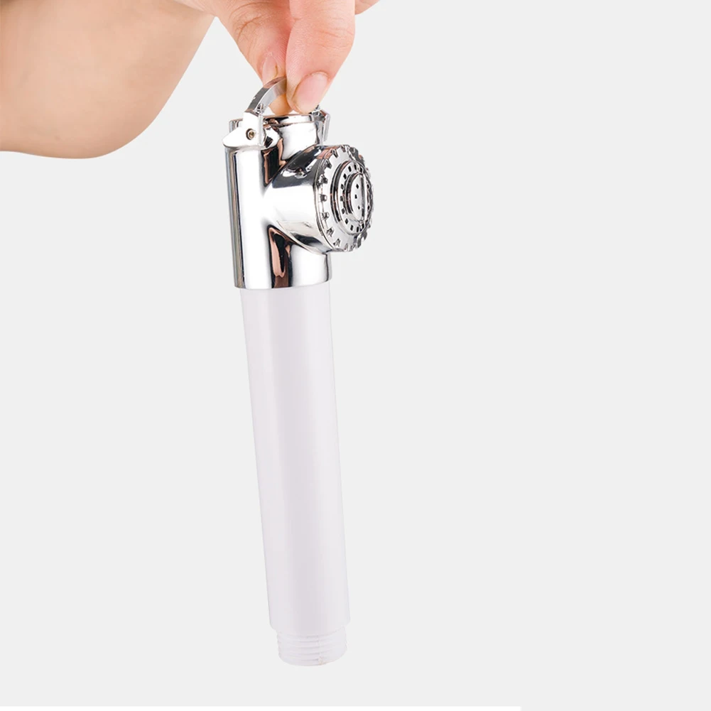 Streamlined Pressurized Shower Head for Campervans Yachts and Overlanding Setups with Optimized Nozzle Placement