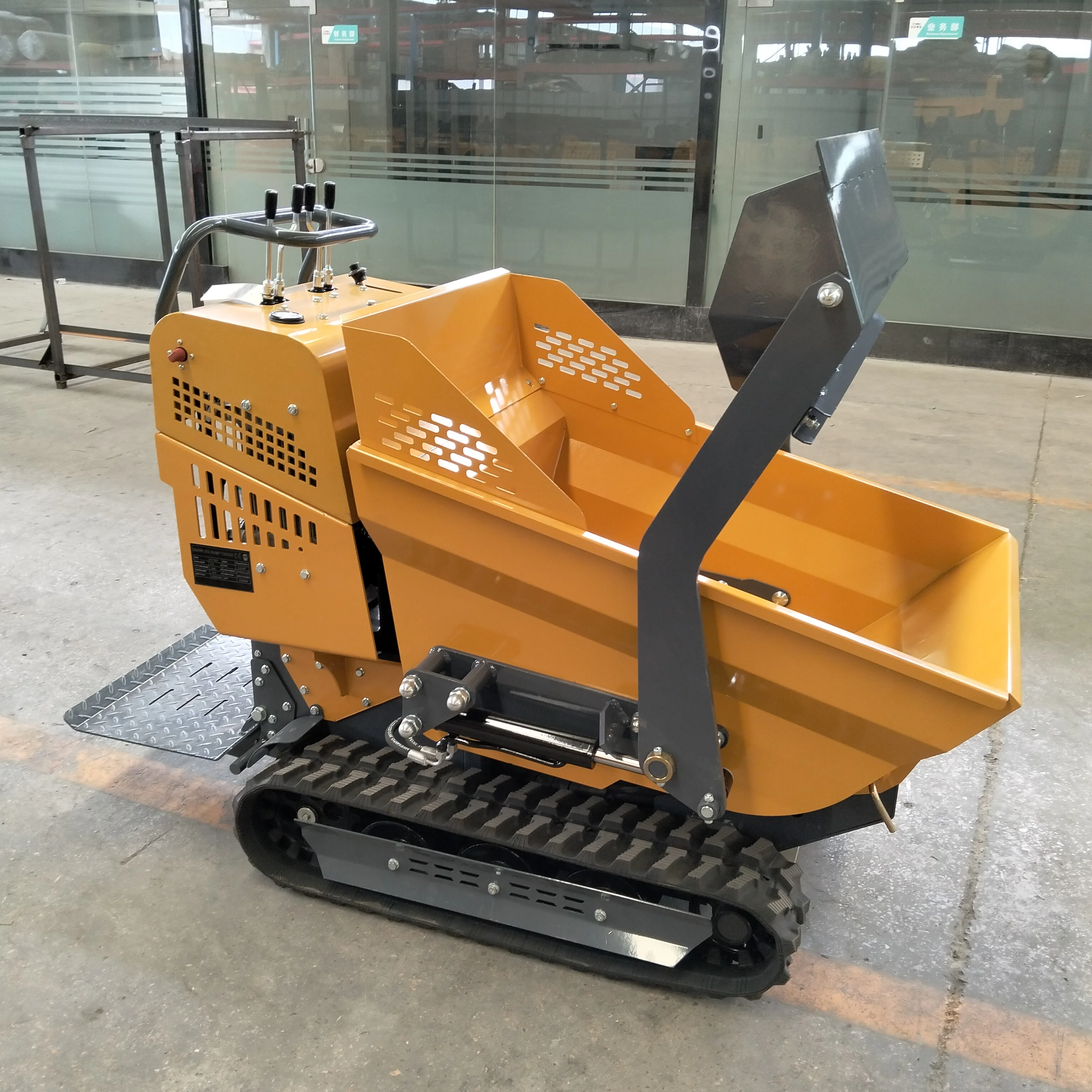 Mini dump truck, crawler loader, rubber track can be rotated and lifted, can load 1200 kg, meets CE  fully hydraulic gear system