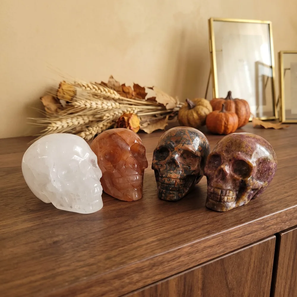Natural Gemstone Skull Statue Polished Crystal Skull Ornament Halloween Party Tabletop Decoration Rock Specimen Collectible Gift