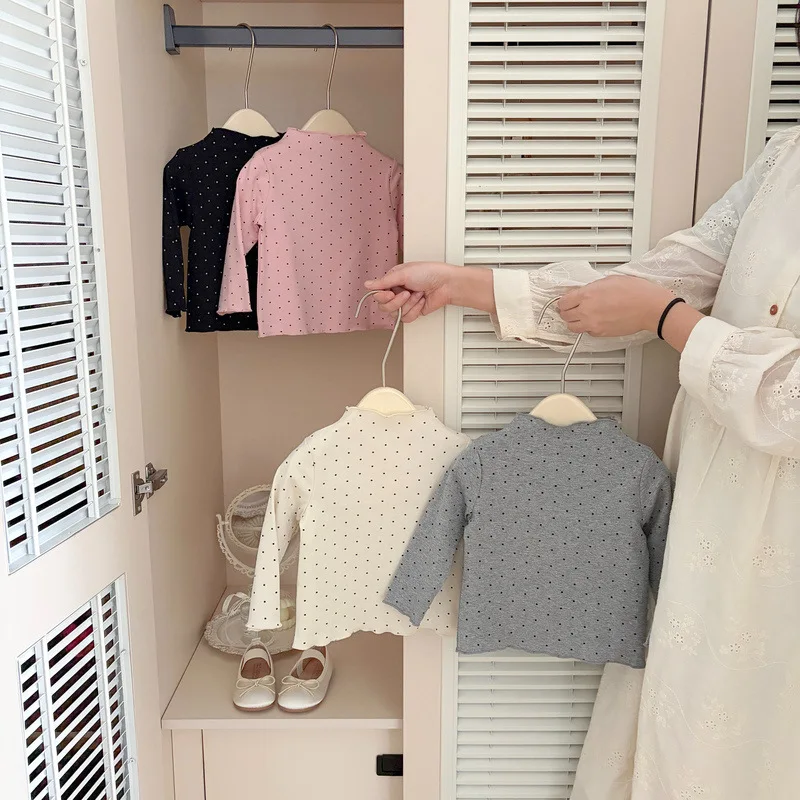 Baby in Autumn Versatile Long Sleeved T-shirt with Semi High Neck and Mushroom Edge Base for Children