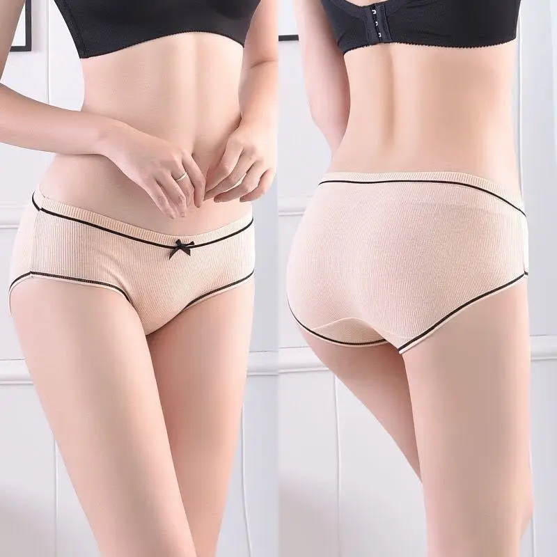 Girls Cotton Underwear Panties Seamless Antibacterial Crotch Breathable Briefs Mid-waist Large Size Solid Color Women\'s Panties