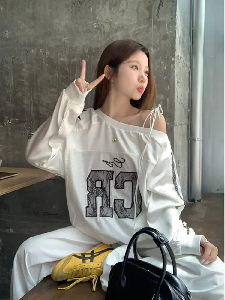 HOUZHOU Vintage Y2k Damen Weiße Sweatshirts Kpop Übergroße Sexy Off Shoulder Jersey Tops Blokecore Langarm Grunge Ästhetik