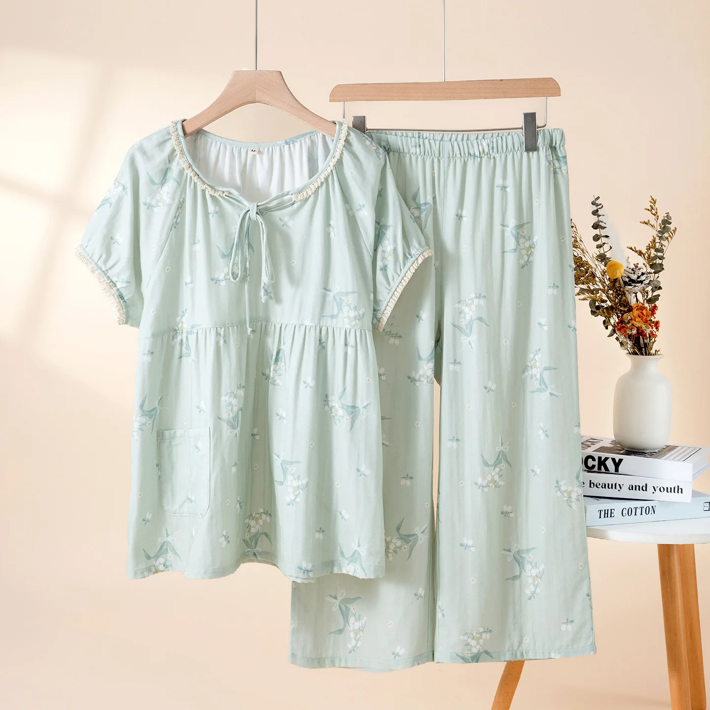 

Новый женский летний пижамный комплект 2026 года: 100% хлопок, национальный стиль, короткий рукав + укороченные брюки, домашняя одежда