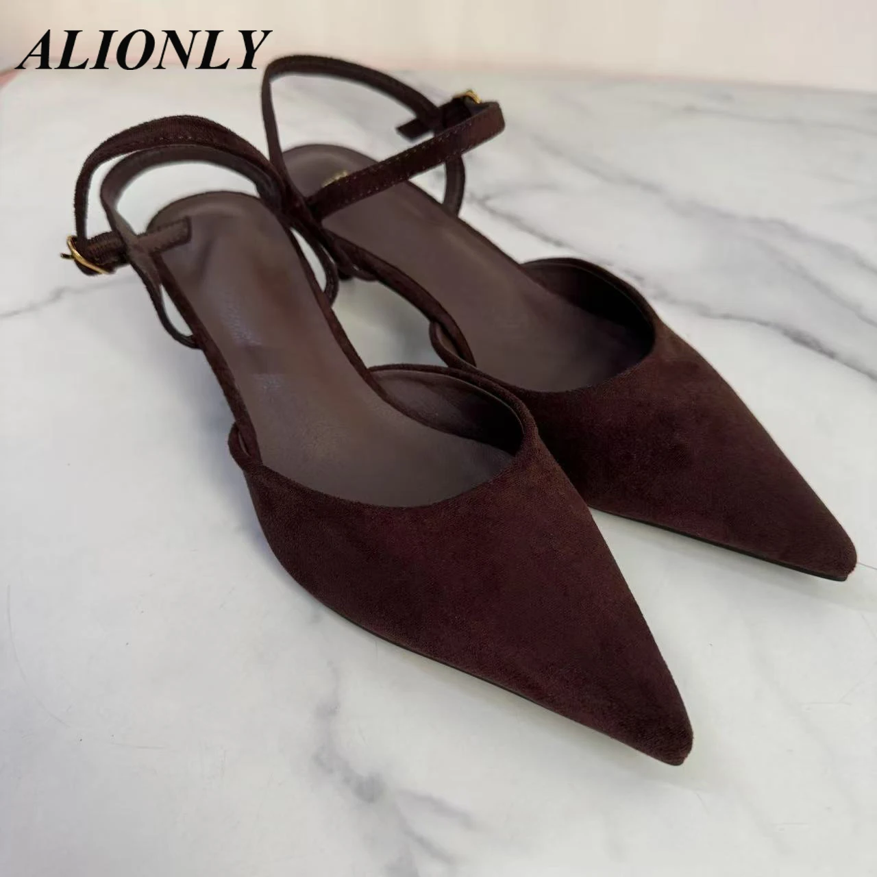 

Alionly 2026 Новые элегантные женские туфли-лодочки на тонком высоком каблуке в уличном стиле, с острым носком, на ремешке, для вечеринок и выступлений