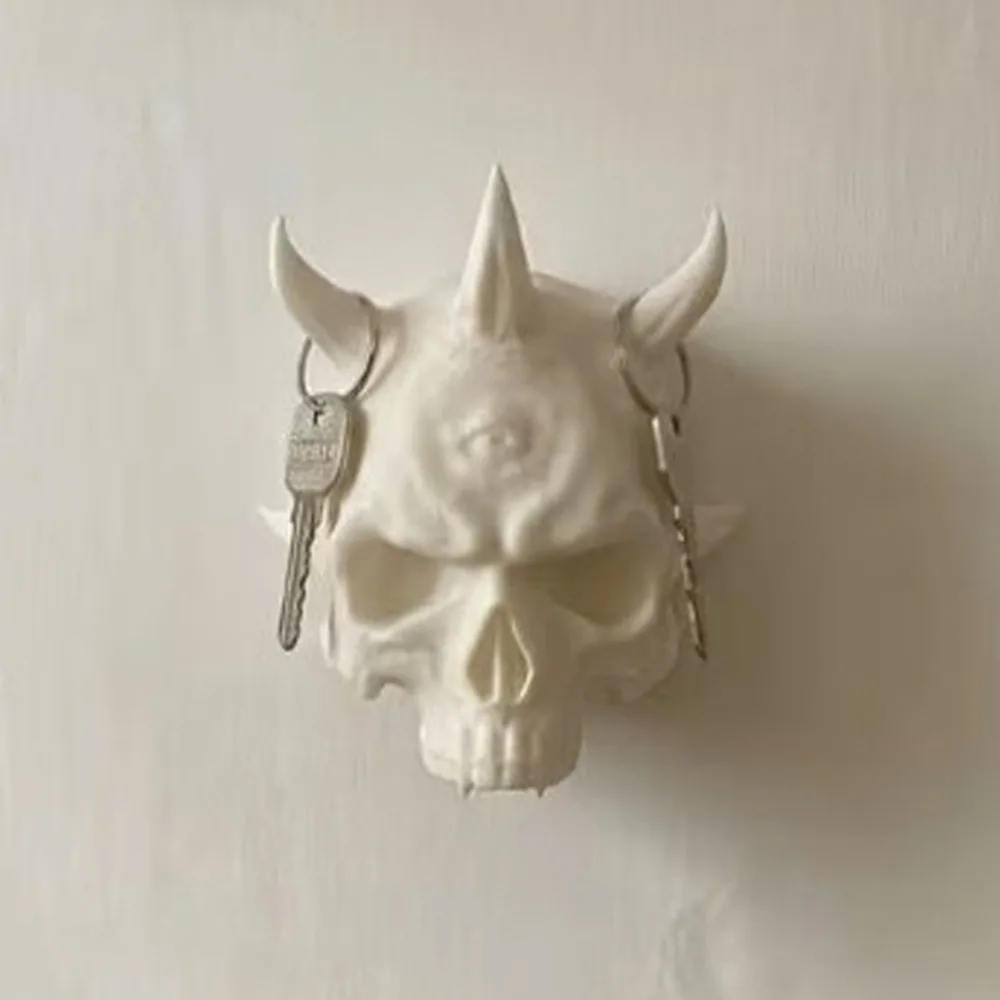 3D Printed Halloween Skull Wall Hook Dark Style Unique Skull Head Wall Hanger Art Sculpture Wall Mounted Skull Wall Ornament