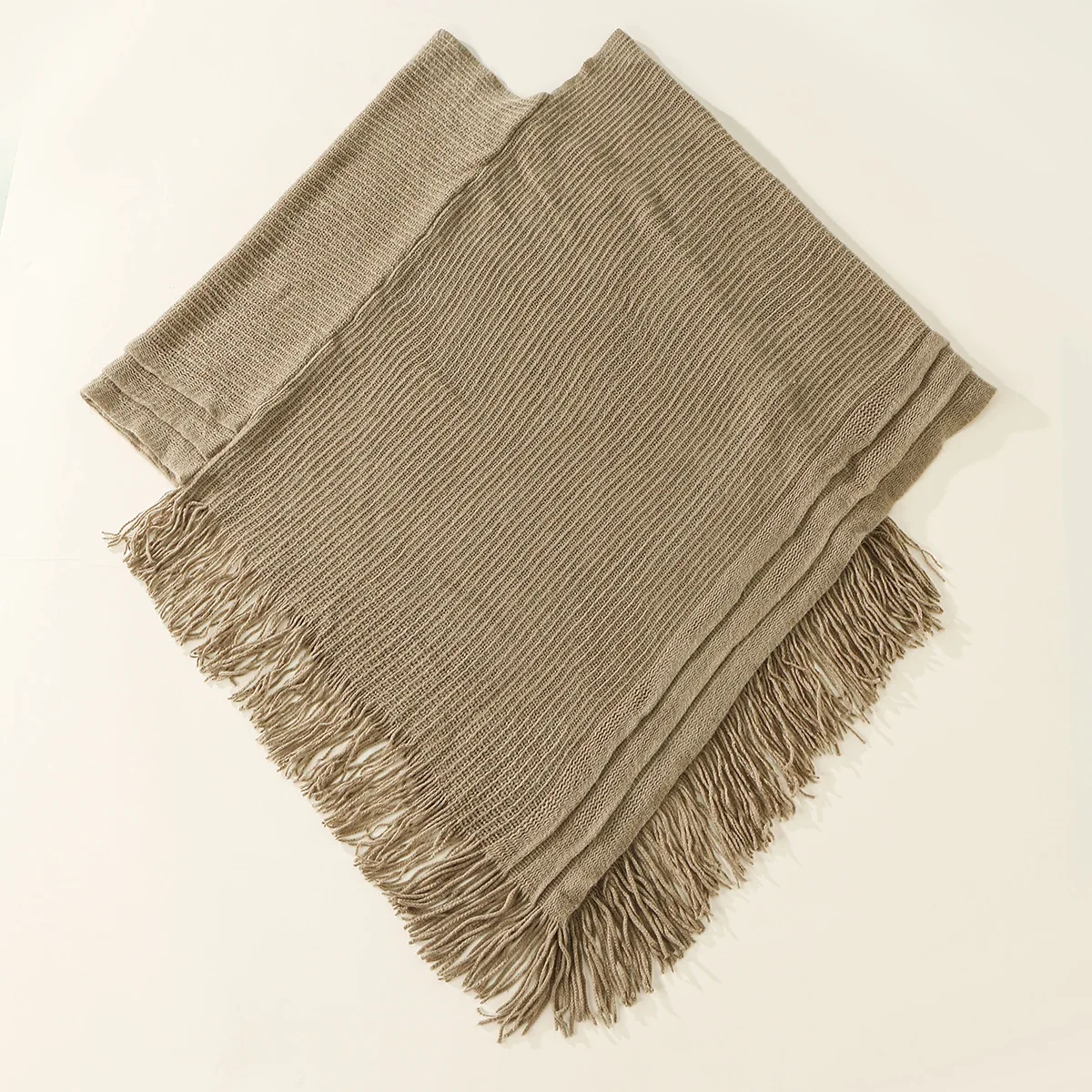 

Осенняя модная женская вязаная шаль с бахромой, женская однотонная накидка, вязаный пуловер, пончо, топы, дизайнерский свитер