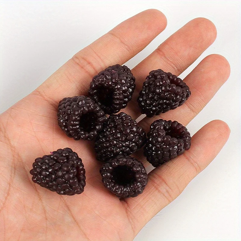 1pc Simulation of Wild Strawberries, Raspberries Imitation of Real and Fake Fruit Doll Toy Shooting Props Fun Home Decoration