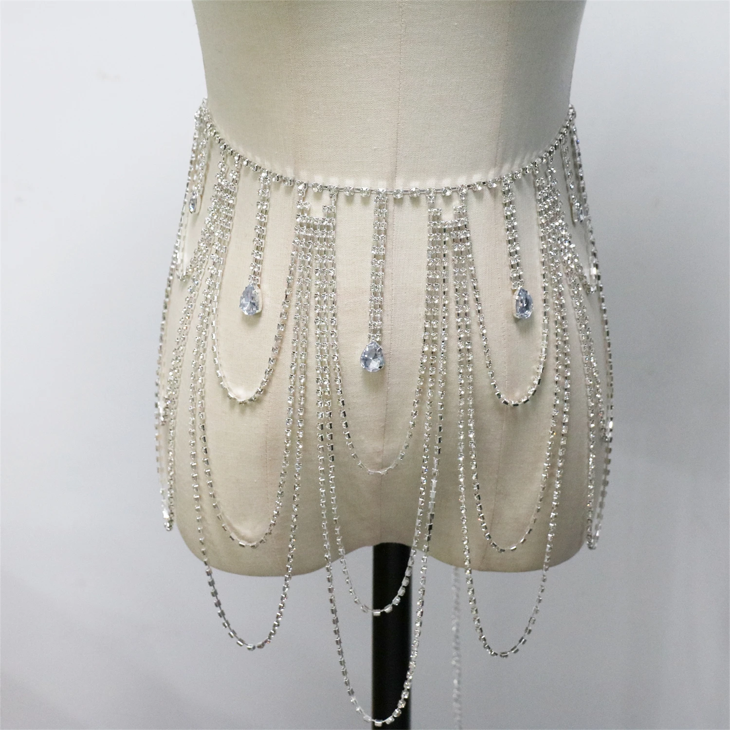 Personalized Multi layer Tasse - Body Jewelry Rhinestone ulasan dan harga
