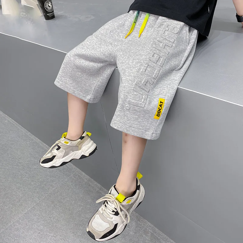 جديد الفتيان السراويل الصيف قصيرة الرياضة القطن Sweatpants الفتيان الركبة طول السراويل حجم 5 7 10 12 13 14 سنة Hot البيع الاطفال الملابس