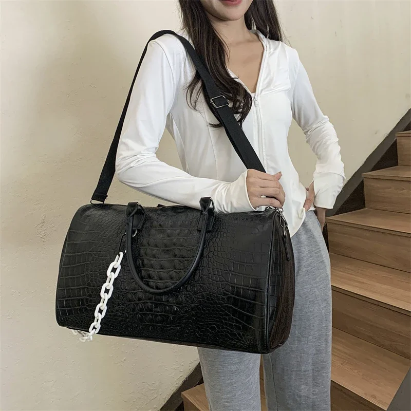 Solid Color Crocodile Textured Fashion PU Travel Bag Large Capacity Zipper Handbag 2024 Hot Sale Bags for Women Bolsa De Viagem