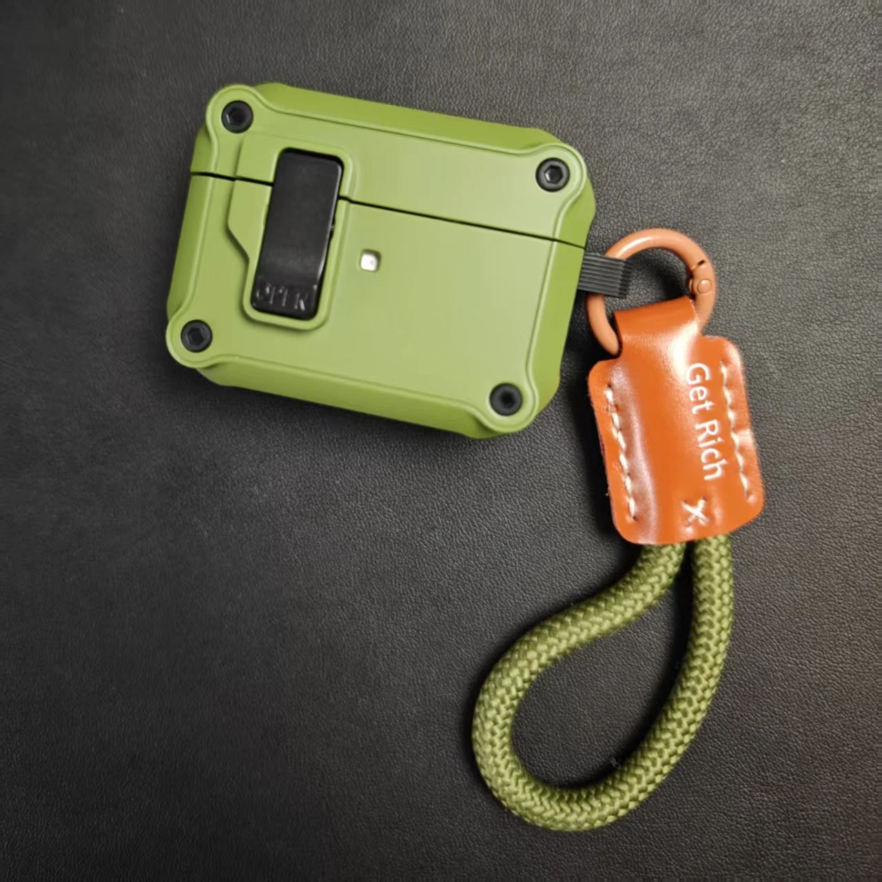 

For AirPodsPro3 Pro2 Pro for AirPod1 2 3 4th Generation Wireless Bluetooth Headset Cover Magnetic Elastic Cover Mecha Anti-drop