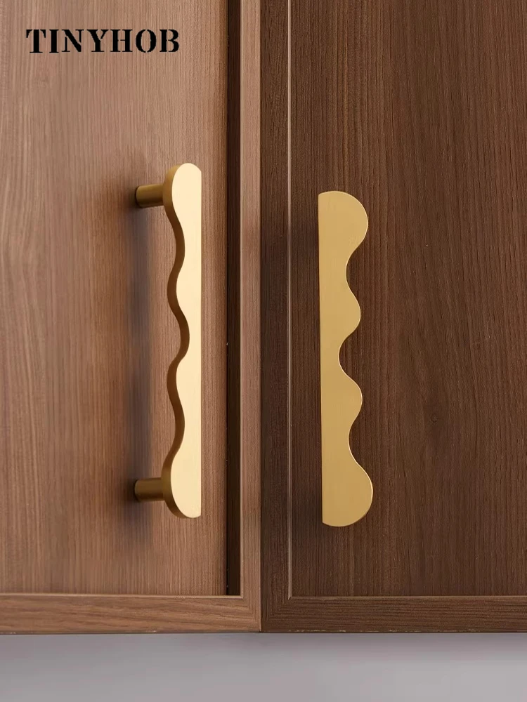 Tinyhob Brass Wave Shape Cabinet Handles, Modern Drawer Pulls, Gold/Black Furniture Handles for Kitchen Wardrobe Door