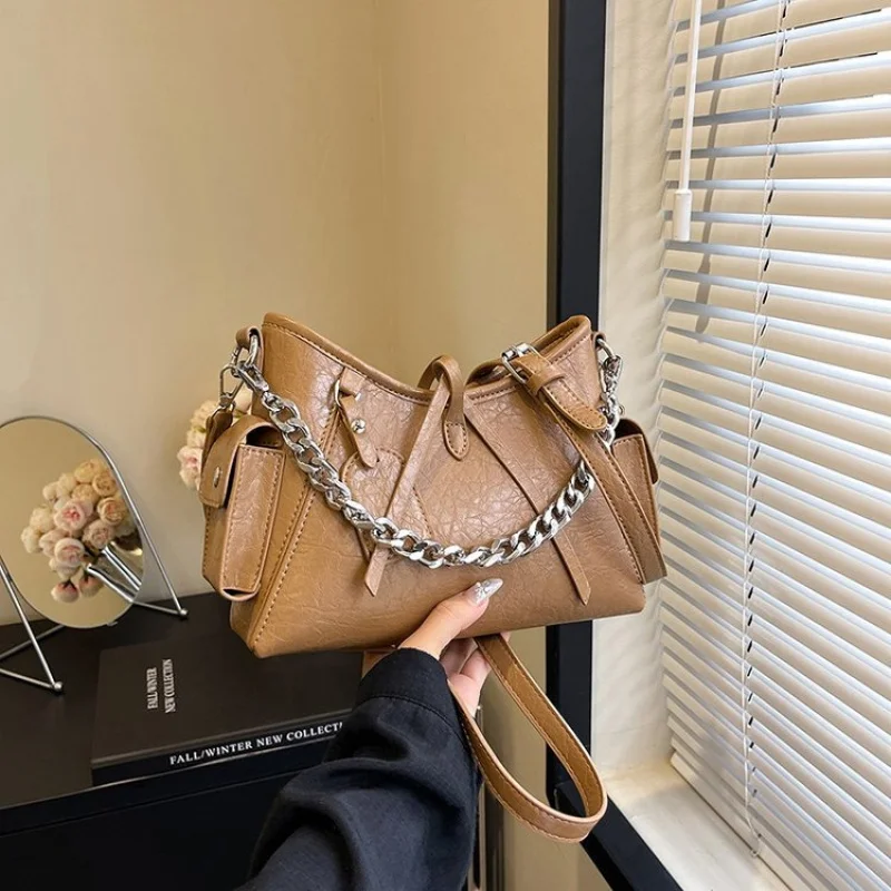 

High-End Ladies Messenger Bag Crafted From Fine Leather Featuring High-End Quality And Classic Paris Style​