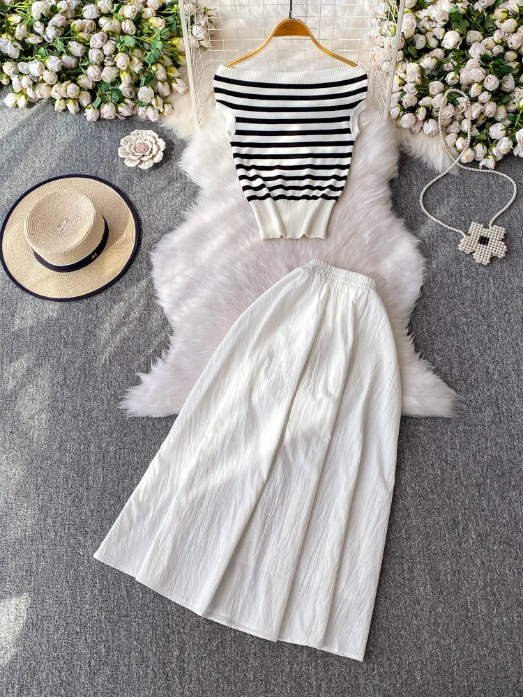 

American Sle Spicy Girl Knitted T-irt Design Sve Striped High Waist Skirt Set Slimming Top Bot Matching