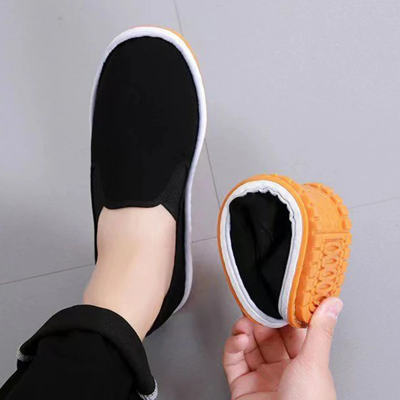 Old Beijing Cloth Shoes for Men 2024 New Anti-slip and Wear-resistant Men\'s Loafers Retro Tendon Sole Fashionable Casual Shoes