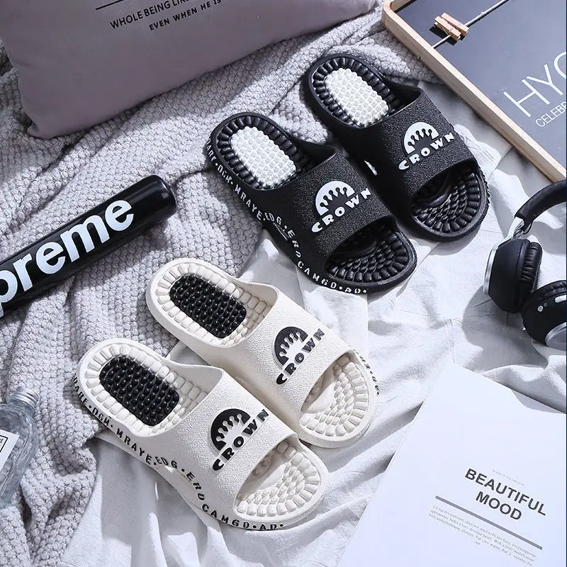 Men\'s Slippers Indoor and Outdoor Wear Bathroom Foot Massage Non-slip Wear-resistant Deodorant Beach Sandals and Slippers