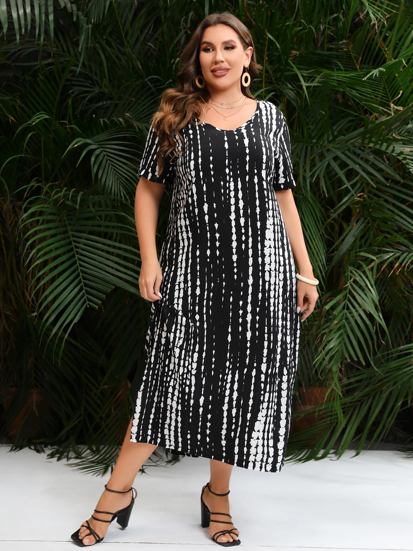 Plus Size Dress for Woman 2024 Summer V Neck Short Sleeve White Black Striped Print Casual Dress Loose Oversized Maxi Long Dress