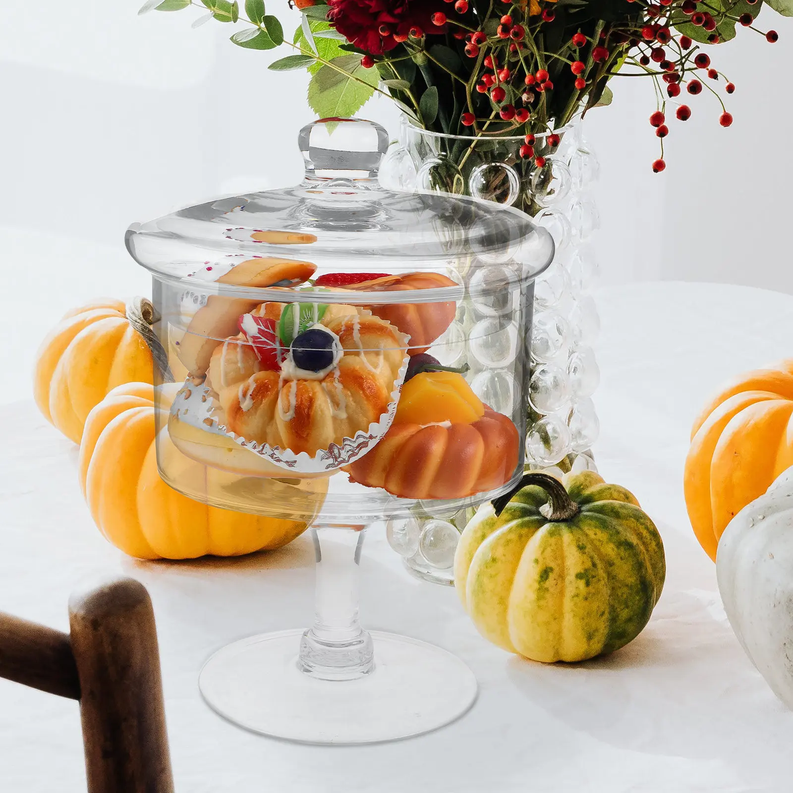 

Elevated Clear Glass Cake Dome Display Plate Footed Cake Stand Dustproof Cover Wedding Dessert Table Glass Dessert Dome