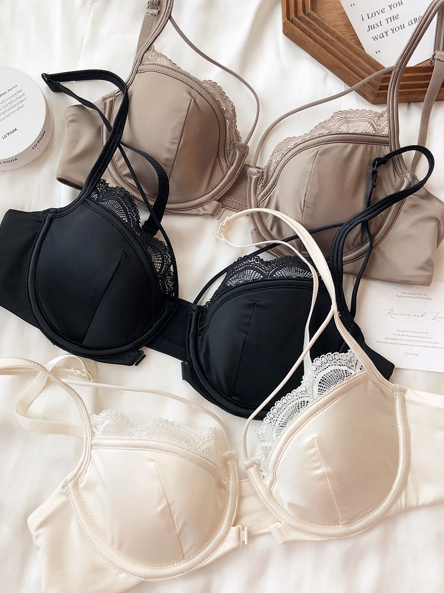 Sexy Hollow Front Buckle Bra Women Underwear Set French Lace Thin Cup Bralette Comfort Gather Push Up Bra and Panties Lingerie