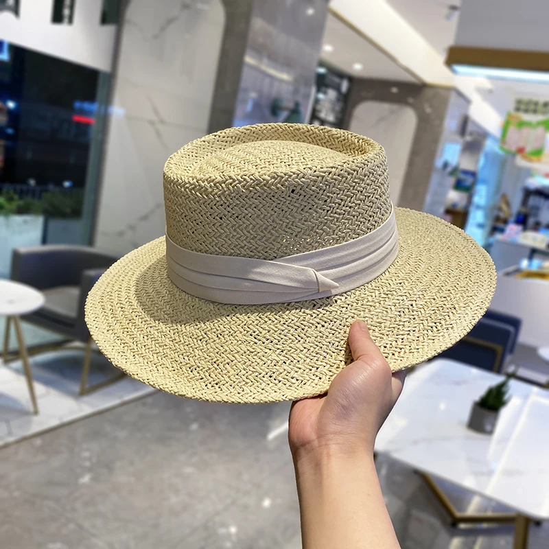 Vacation Trip Beach Hat Summer Net Red British Wind Straw Hat Woman Seaside Play Large Eaves Light Luxury Small Sunshade Hats