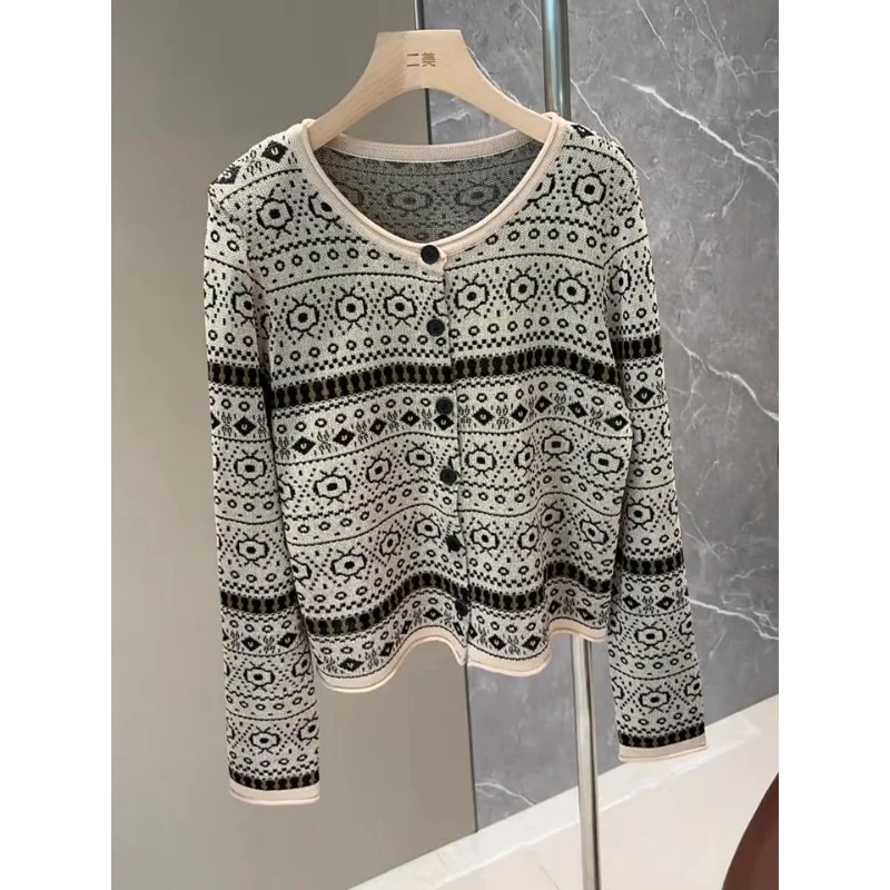 

Ethnic Style Retro Striped Printing Knitted Cardigan Women's Casual Fashion Temperament Jacquard Single-breasted Sweater