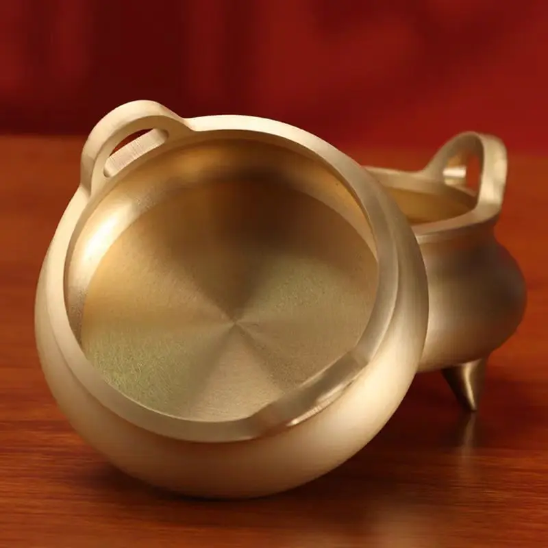Brass burner, suitable home use, with a three-legged Xuan De-style design, for burning incense indoors. Small incense