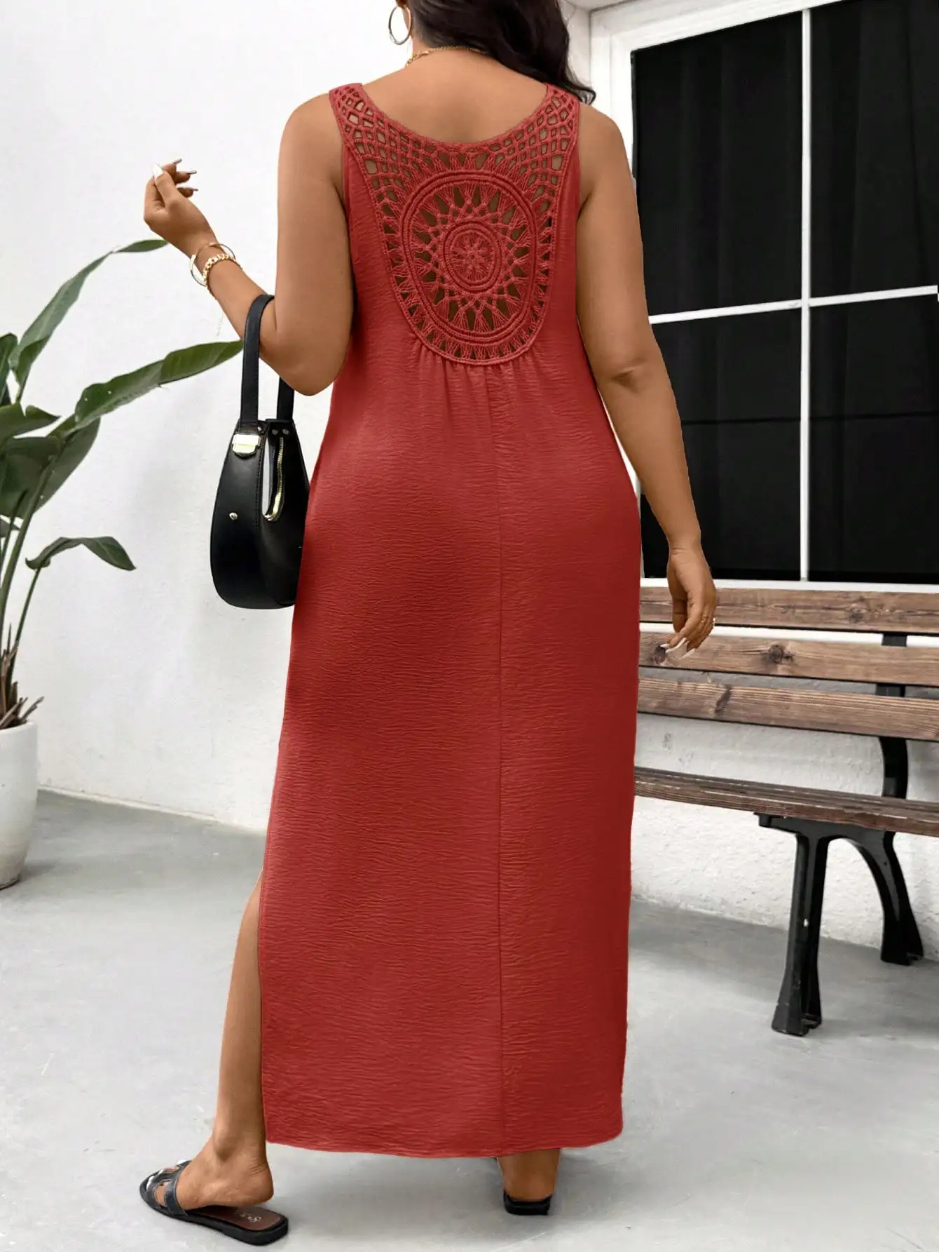 

Красное повседневное макси-платье больших размеров с V-образным вырезом, кружевной спинкой и разрезом для отпуска