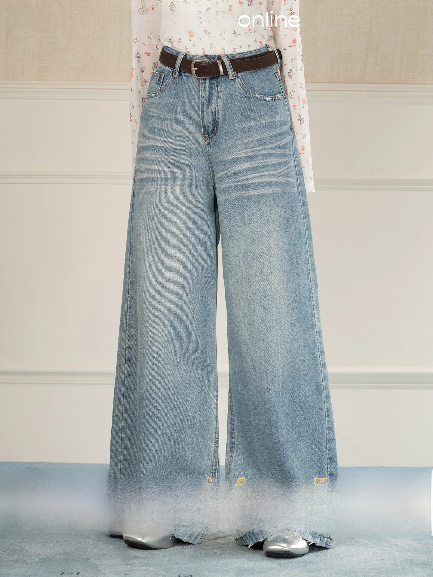 

Heynew Light Blue Straight Leg Jeans Women's Vintage Waed Wide Leg Pants High Waist Spring Season Unique Sle