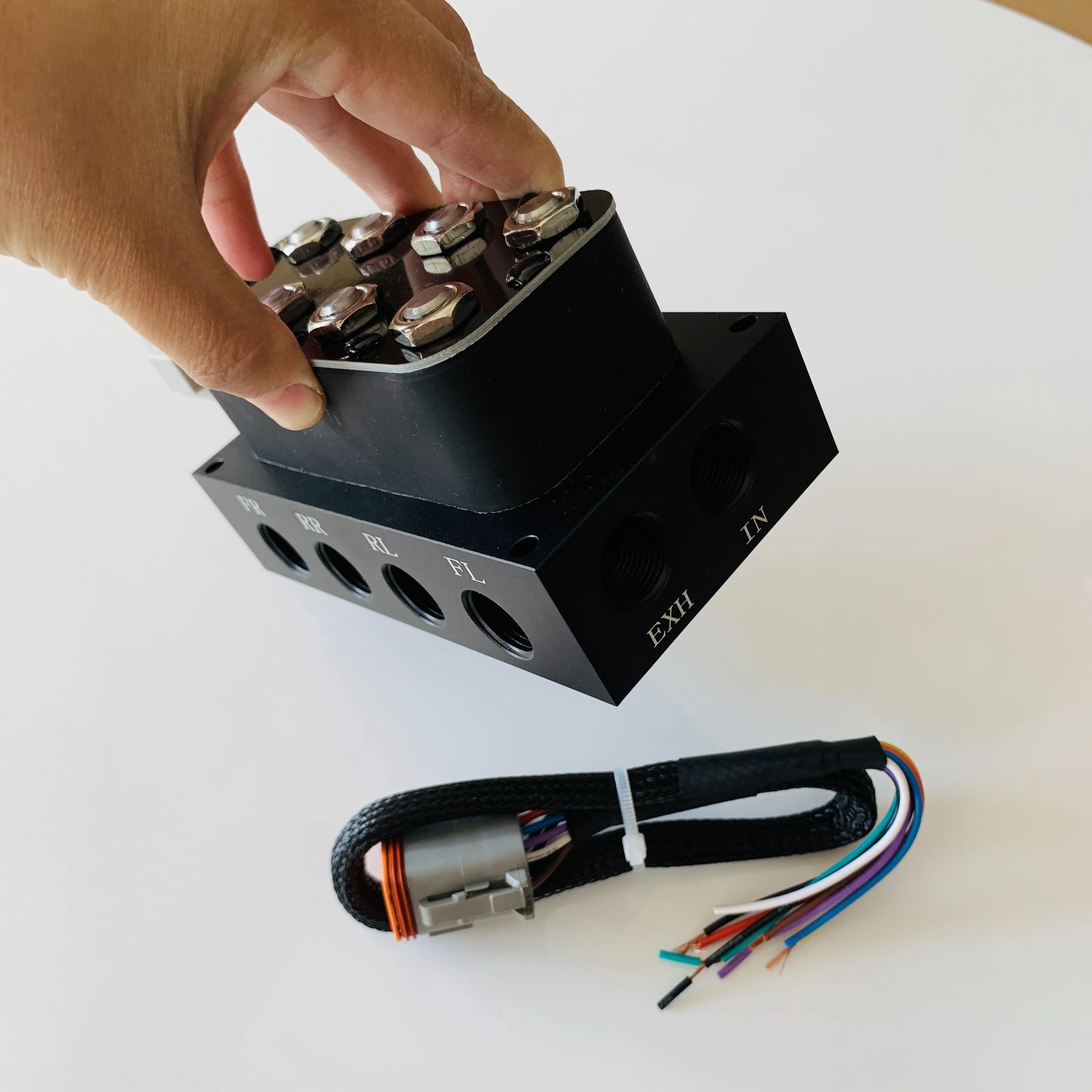 

Solenoid Valve for Various air Suspension System