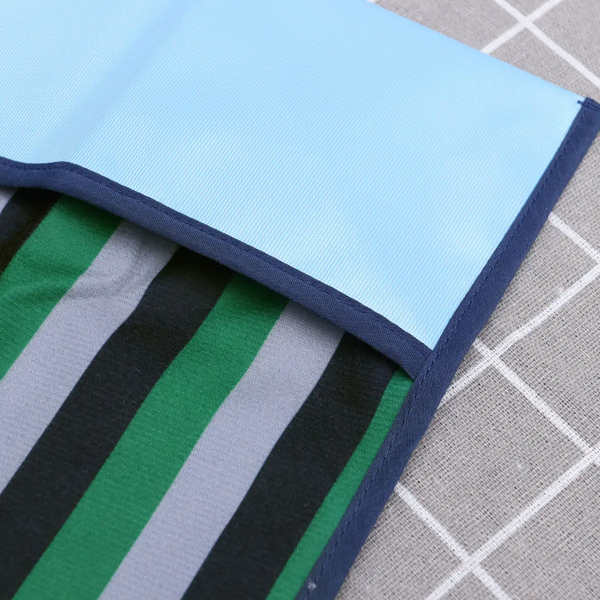 

1Pcs Adult Waterproof Bib Large Mealtime Aid Apron Adjustable Neck Tape Washable Clothing Protector Green Adult Bib