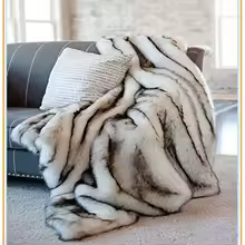 New Winter Faux-fur Thickened Plush Blanket Flannel Imitation Fox Fur Warm Soft Blanket for Bed Double King Size Throw Blanket - AliExpress 15